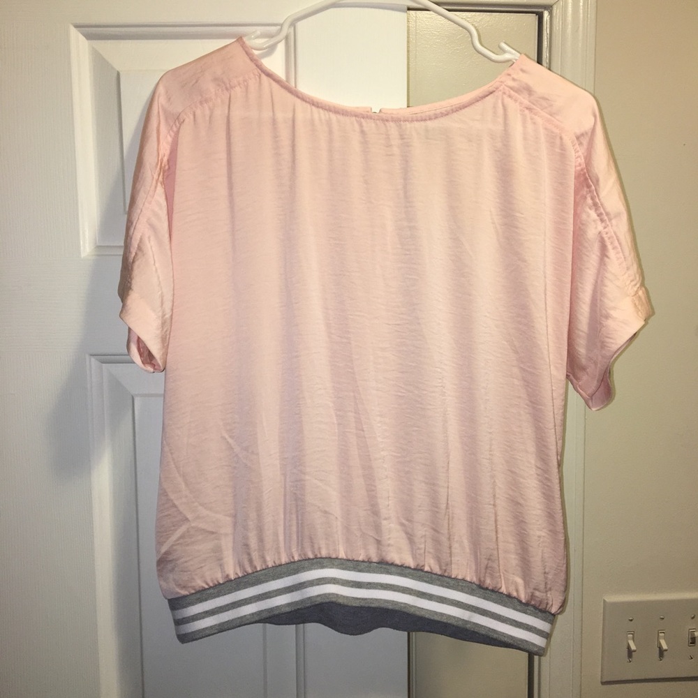 🟢BOGO FREE🟢 Calvin Klein Shirt NWOT🟢